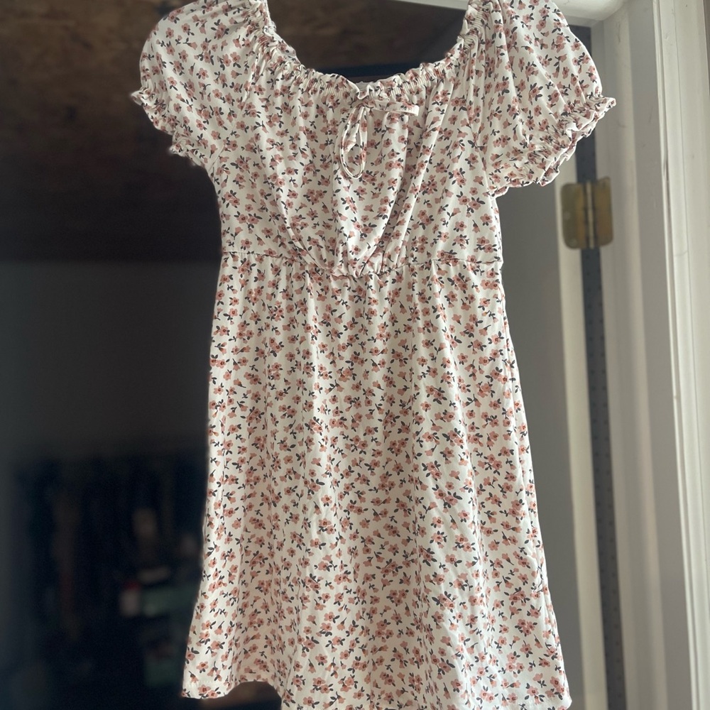 Moon pink Floral Cap Sleeve Dress